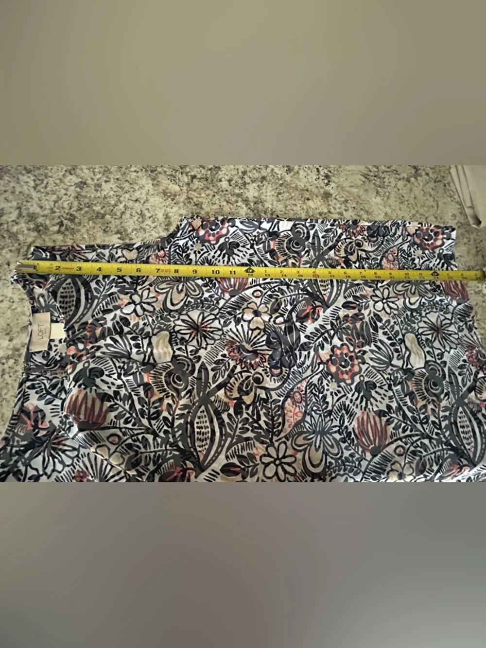 Loft Floral Paisley Sleeveless Blouse Tank Black Pink Gray White Size S - Picture 9 of 9